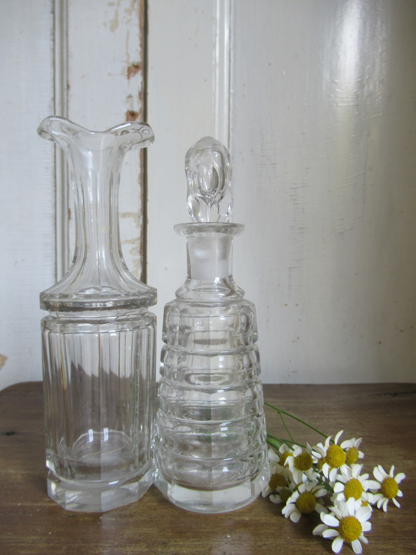 2 oude glazen karafjes - Afbeelding 2