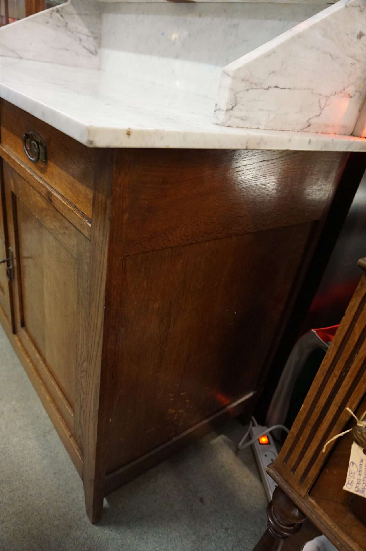 Antieke wastafelkast commode met marmer blad - Afbeelding 8