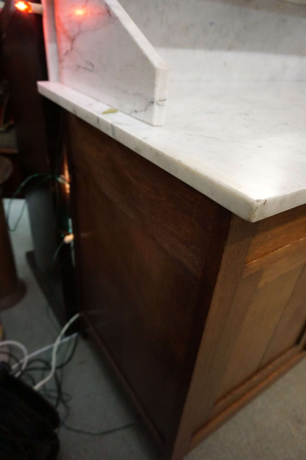 Antieke wastafelkast commode met marmer blad - Afbeelding 7