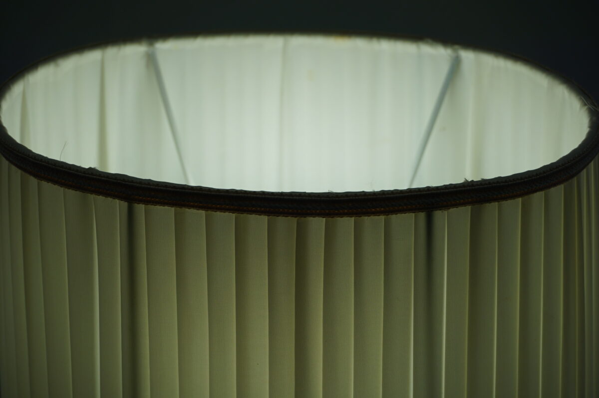 Brocante koperen schemerlamp met drie klauwpoten - Afbeelding 7