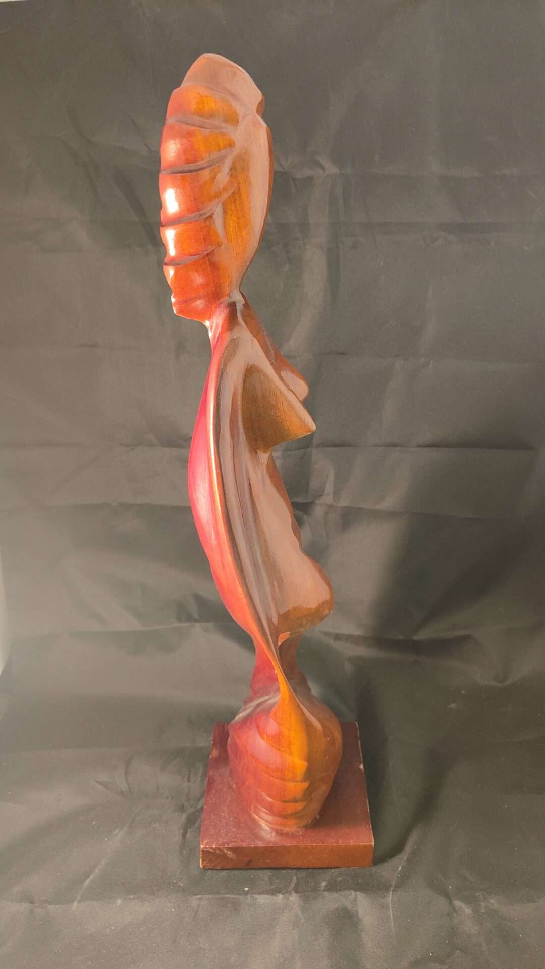 Houten sculpture vrouw - Afbeelding 4