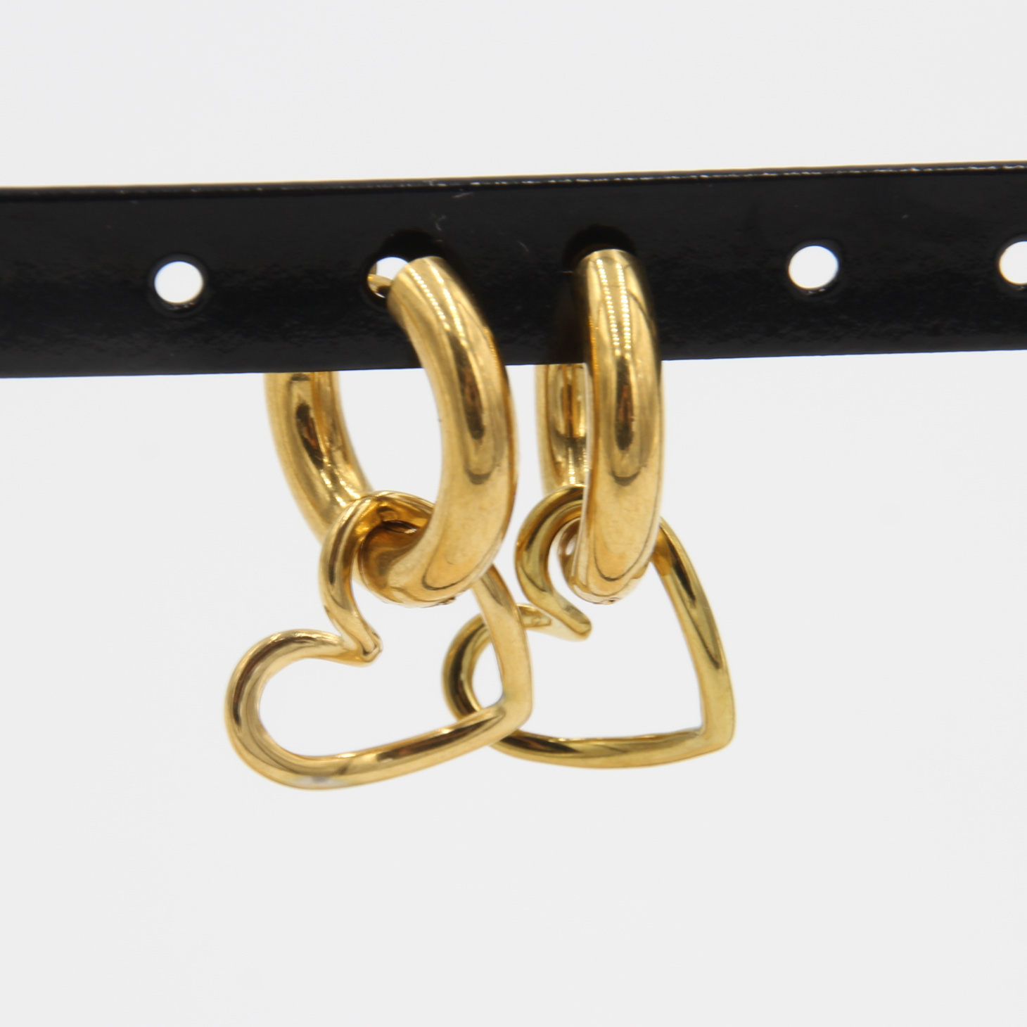 Brede oorring met open hart-goud - Afbeelding 2