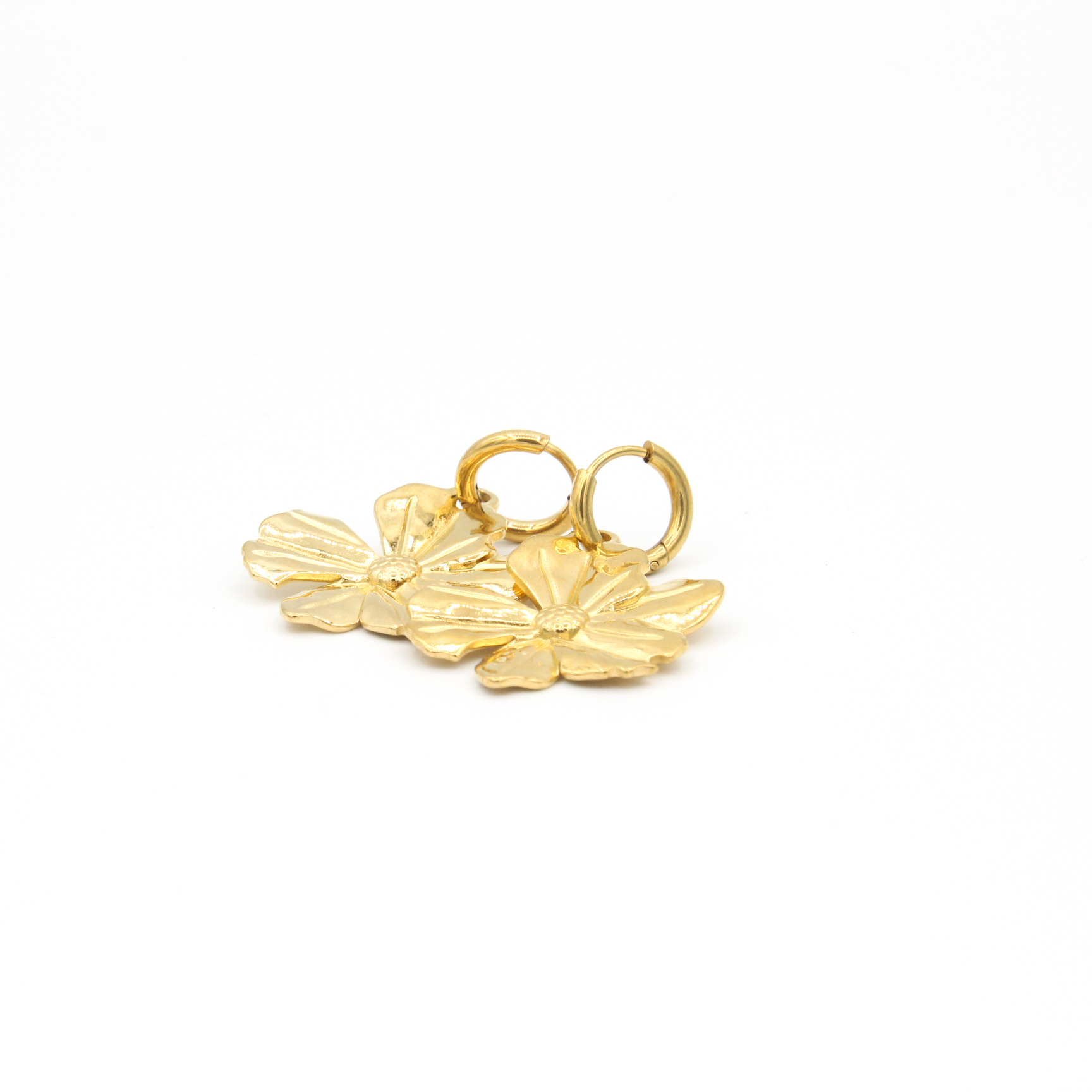 Oorringen met bloem – goud - Afbeelding 4
