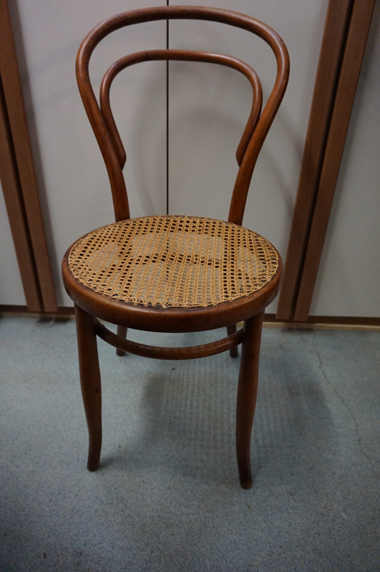 Twee Thonet bistrostoelen eetstoelen - Afbeelding 3