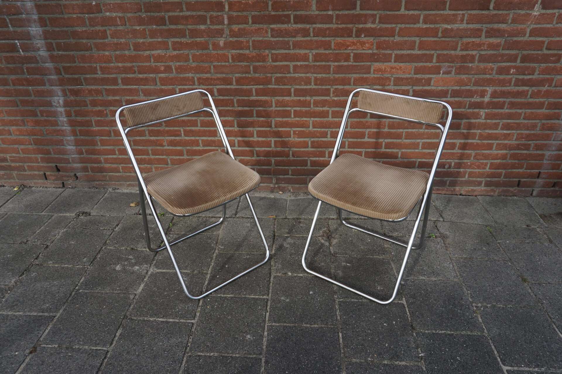 Vintage buisframe stoelen met ribstoffen bekleding - Afbeelding 2