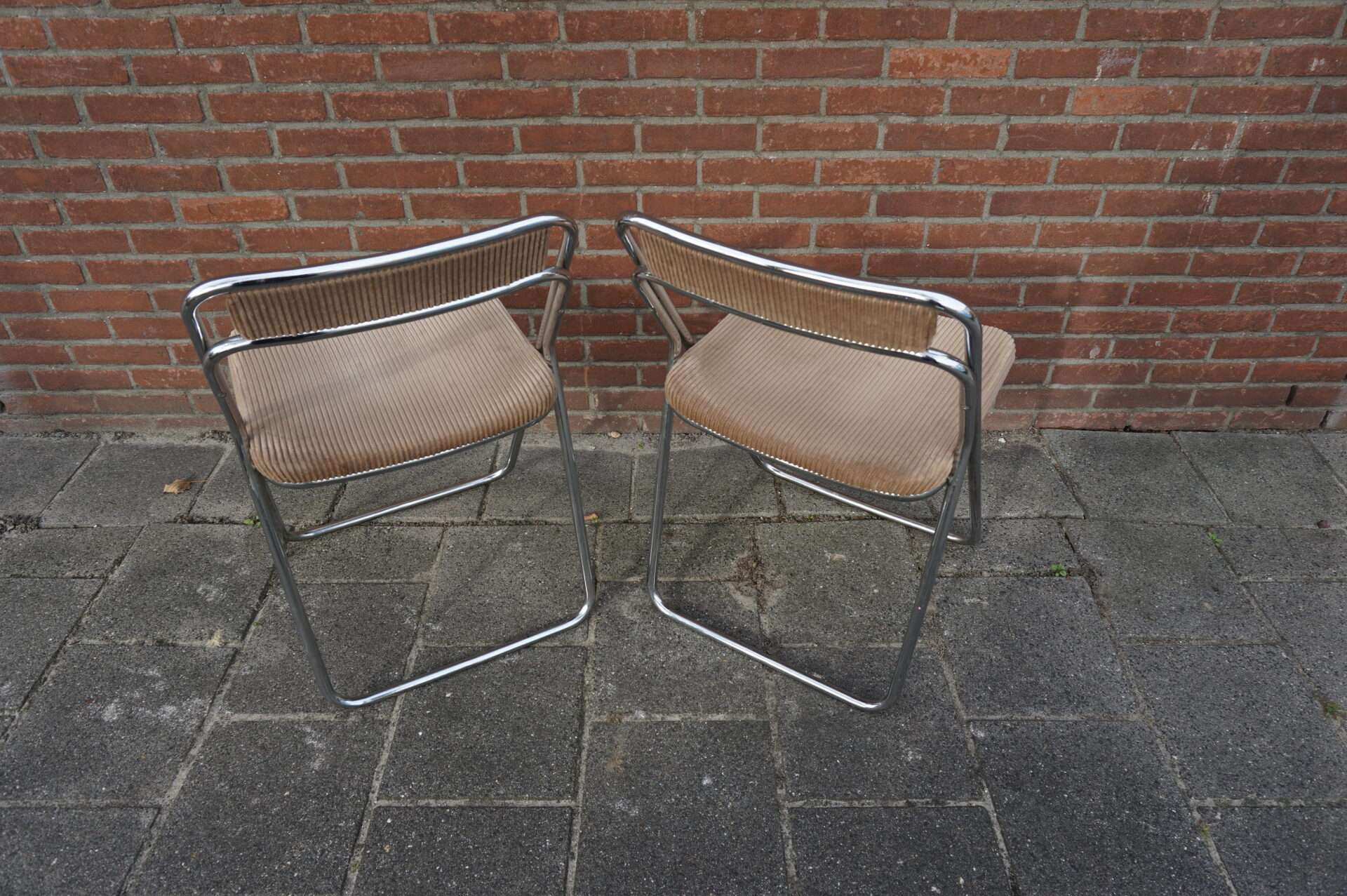 Vintage buisframe stoelen met ribstoffen bekleding - Afbeelding 4