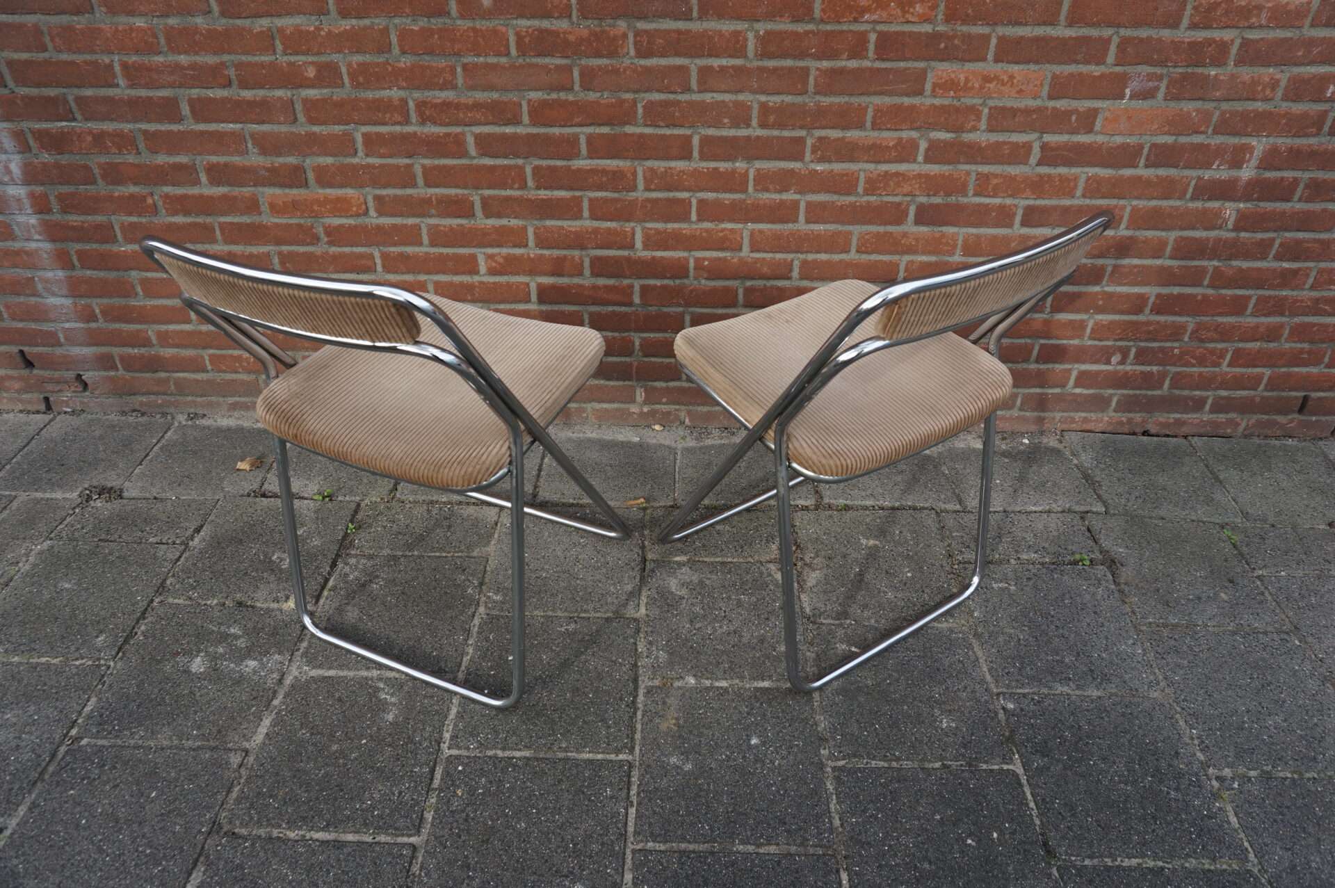 Vintage buisframe stoelen met ribstoffen bekleding - Afbeelding 5