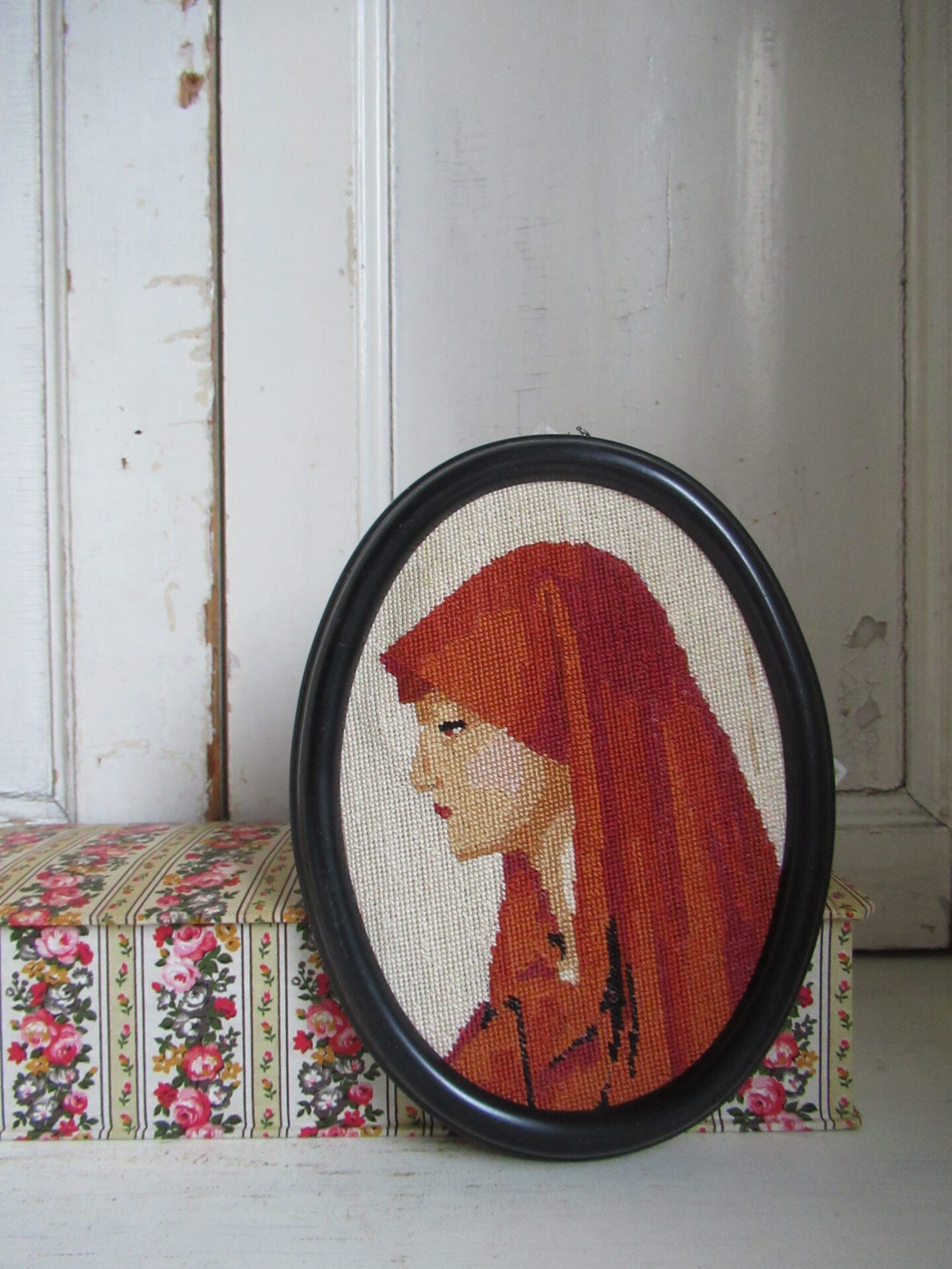 oud lijstje met geborduurde afbeelding - Afbeelding 2